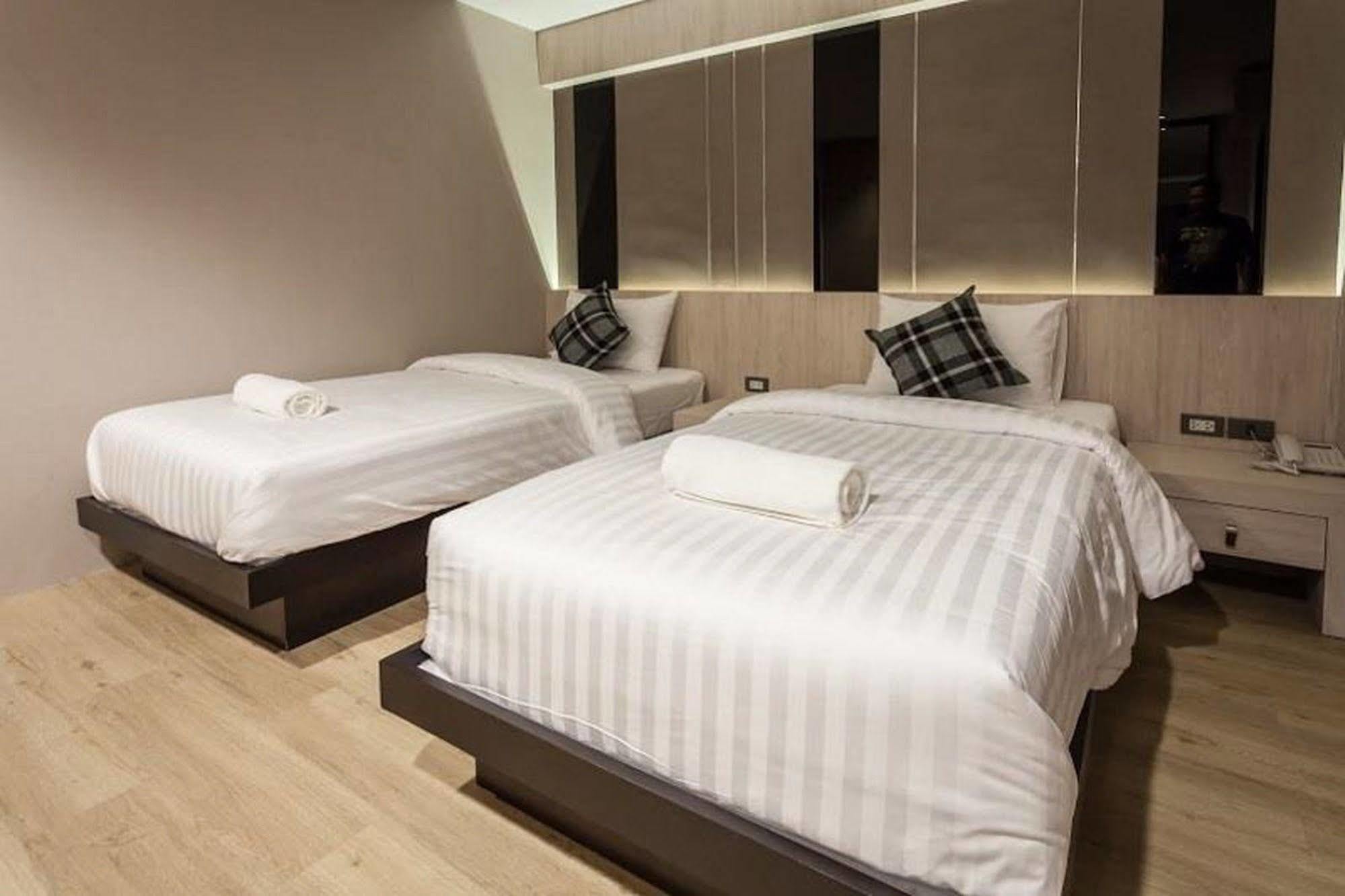 Kesorn Boutique Hotel Buriram Exterior photo